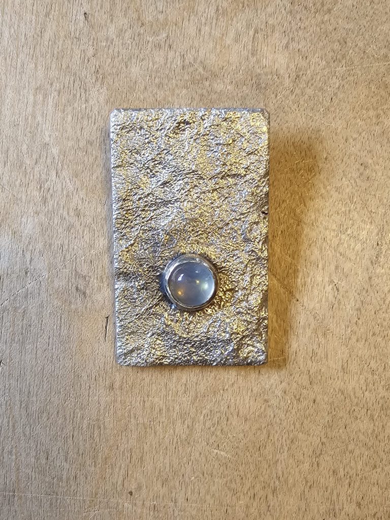 Anhänger mit Mondstein