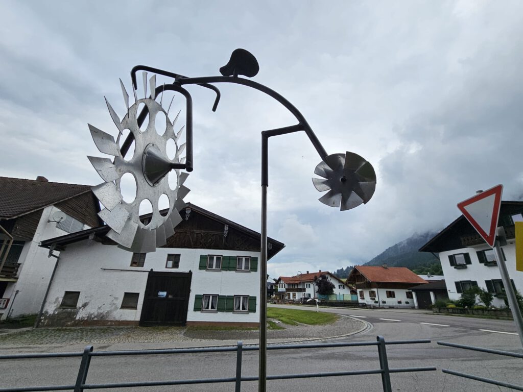 Windspiel in Form eines Hochrads.